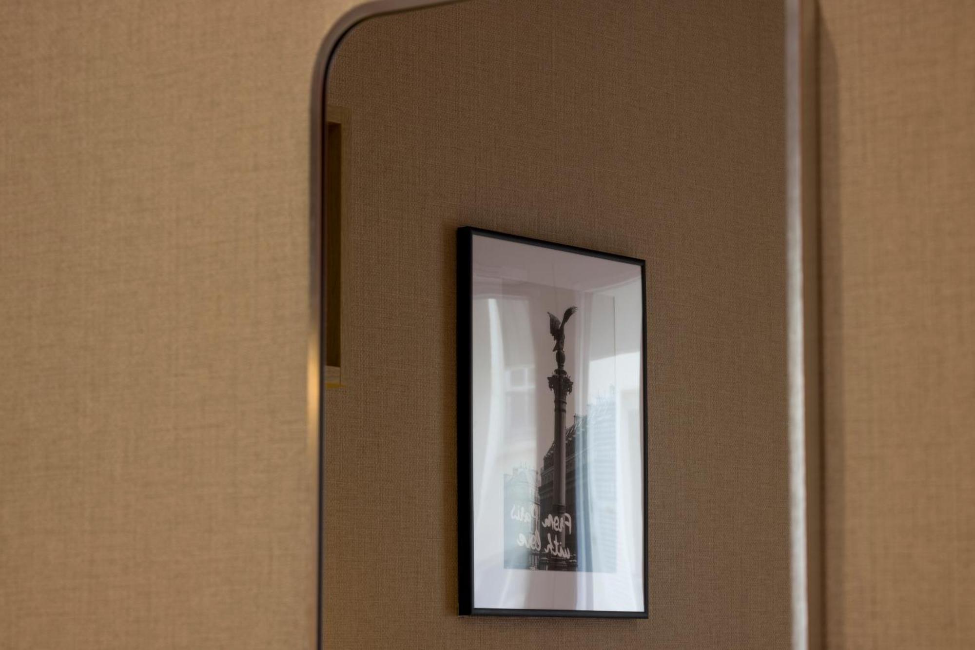 Hotel Charlemagne Neuilly-sur-Seine Bagian luar foto